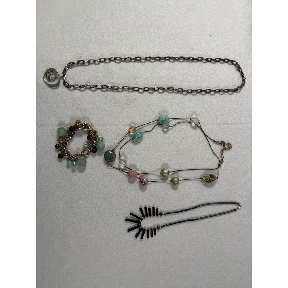 Women’s Fashion Jewelry Mixed Lot of 3 Necklaces And One Bracelet
